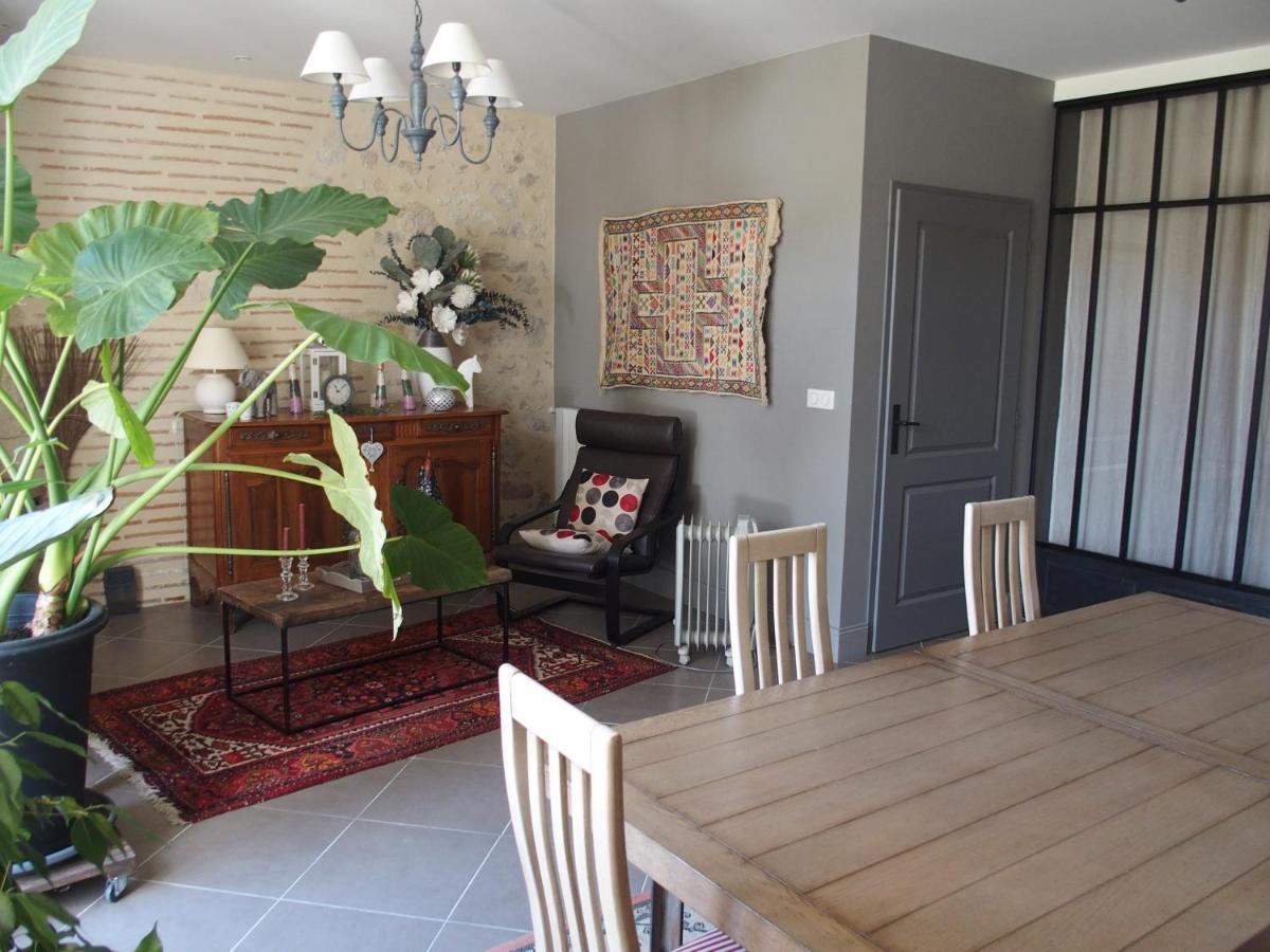 Les Tamaris Bed & Breakfast Castelnau-sur-Gupie Ngoại thất bức ảnh