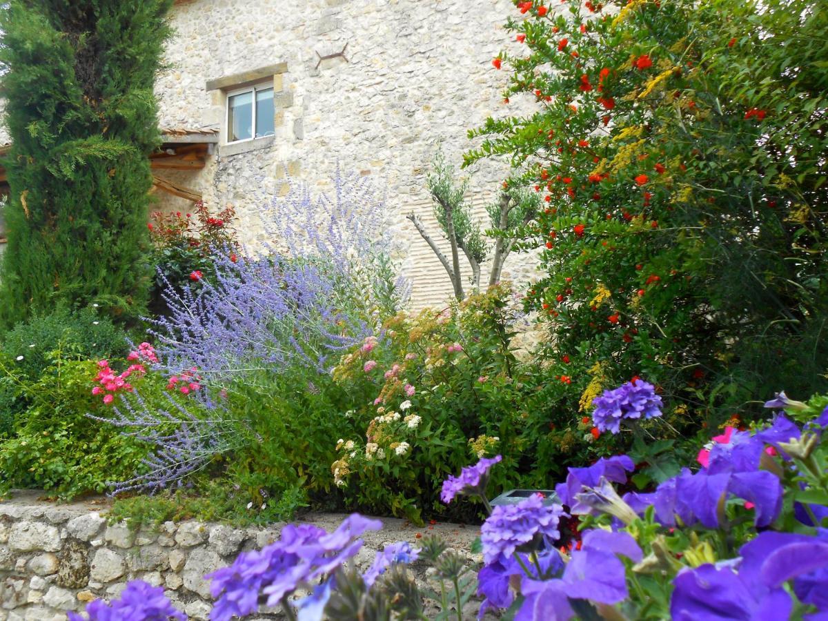 Les Tamaris Bed & Breakfast Castelnau-sur-Gupie Ngoại thất bức ảnh